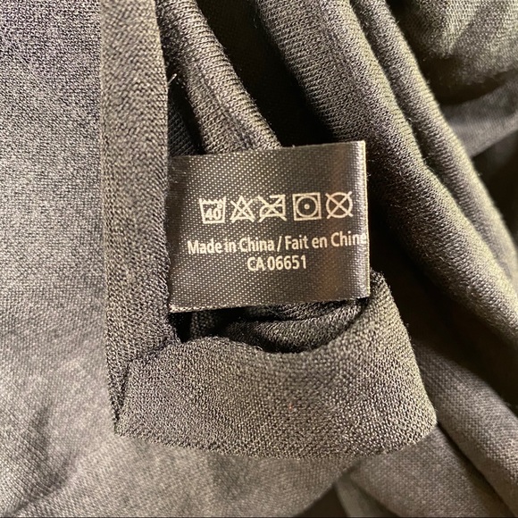 ⭐️SEE NEW LISTING⭐️Hot Steps Black Foulard Scarf - Picture 5 of 6